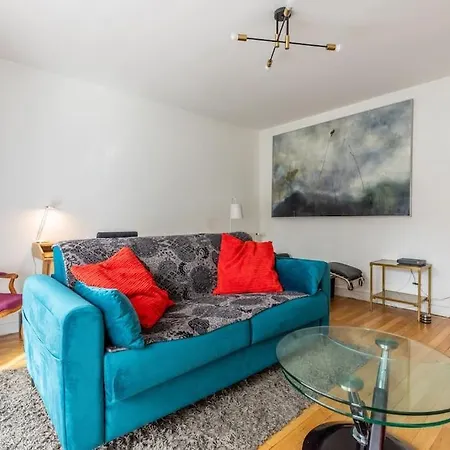 La Rose Des Vents -magnifique F2 Avec Parking 32 Jean Jaures